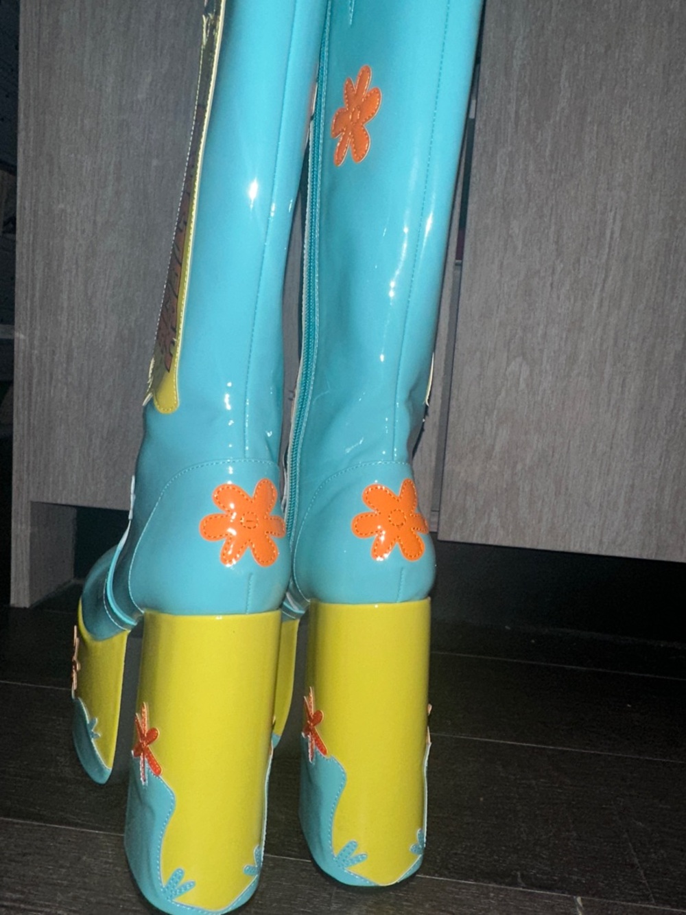 Dollskill x Scooby Doo The Mystery Machine Platform Boots - Picture 3 of 5